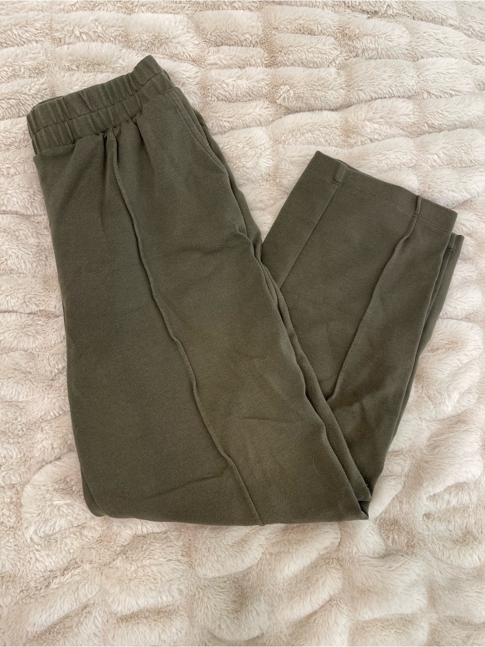Women’s High Rise Tapered Ankle Knit Pull On Pants